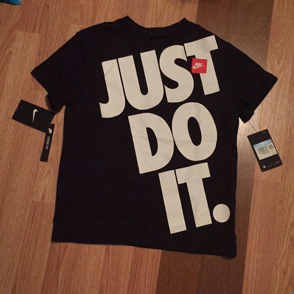 Nike Shirt, Girls Sz M, NEW